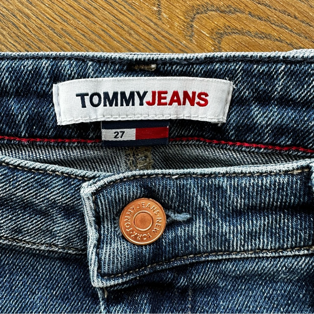 Tommy Jeans Classic Denim Skirt | Size 27 - Picture 6 of 9